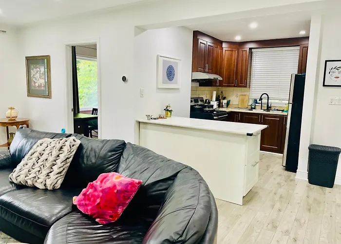 3Room Entire Floor Walk 2 Subway